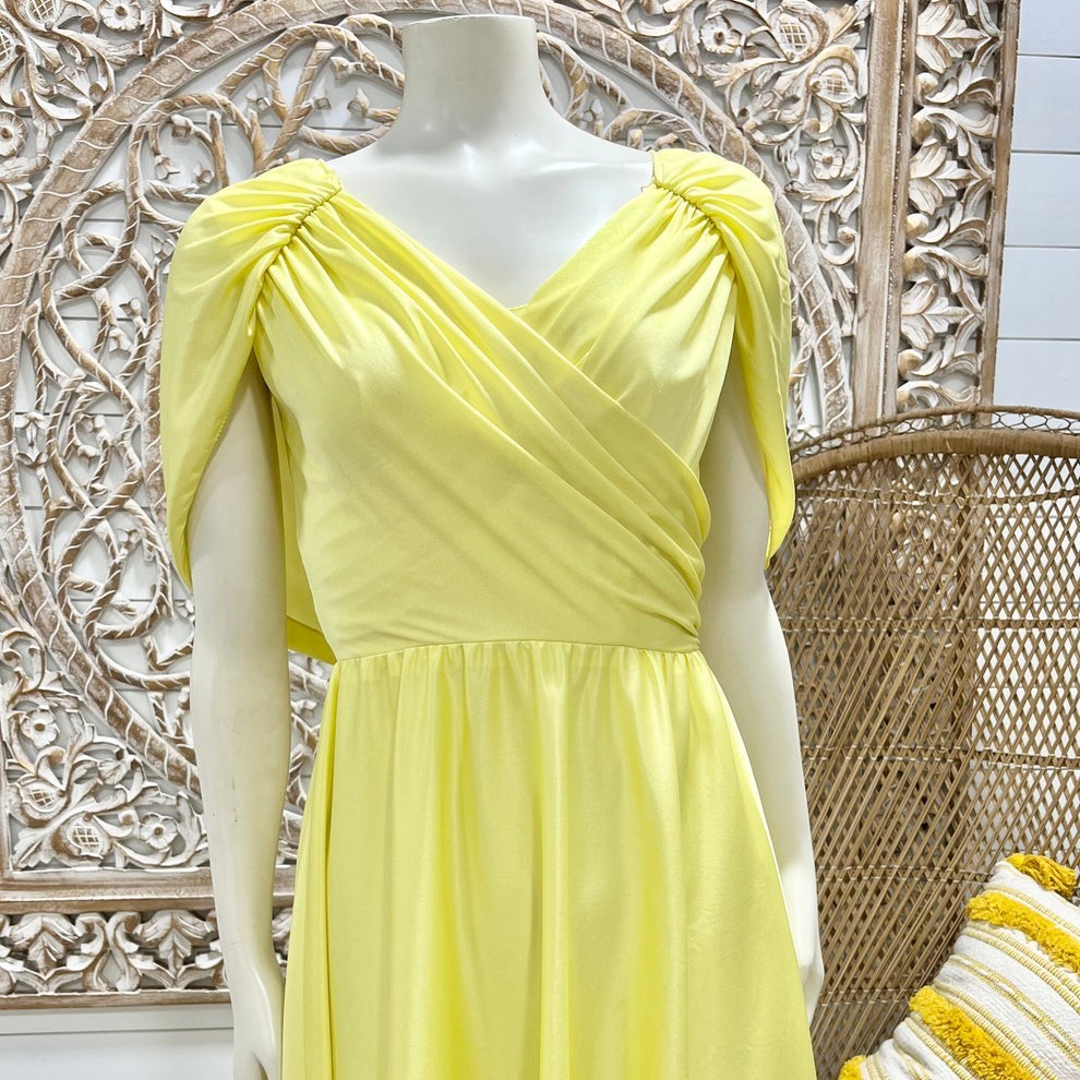 Vintage 70s Elegant Goddess Cottagecore Boho Yellow Maxi Cape Dress XS
