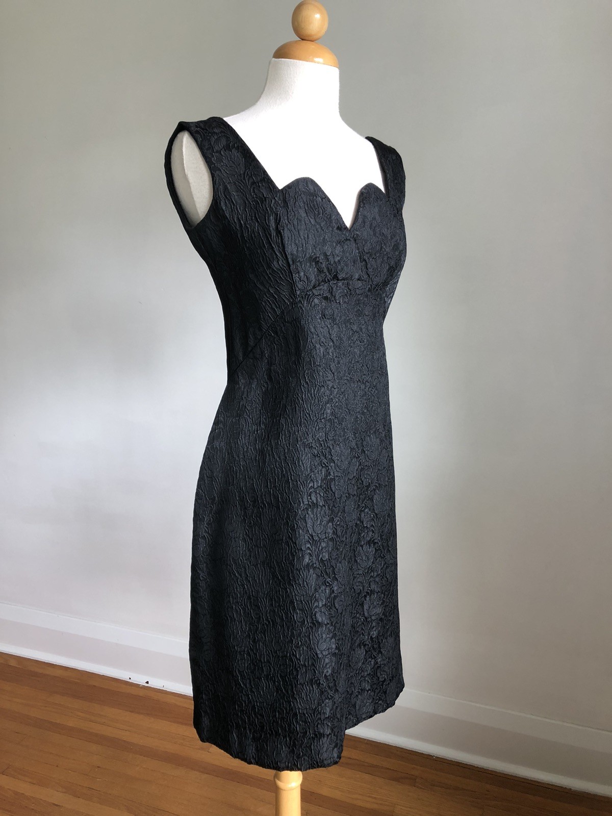 STUNNING VTG 60s VOGUE Couturier Design Black Brocade Sheath Handmade Dress XS/S