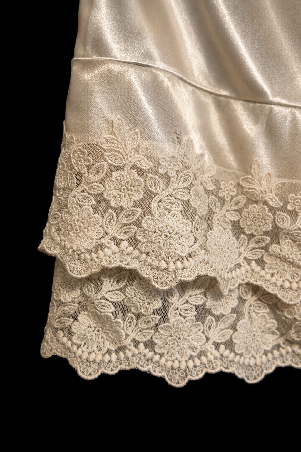 Melody Ivory Vintage Half Slip Lace Trim Nylon Regular Women&rsquo;s Lace Half Slip