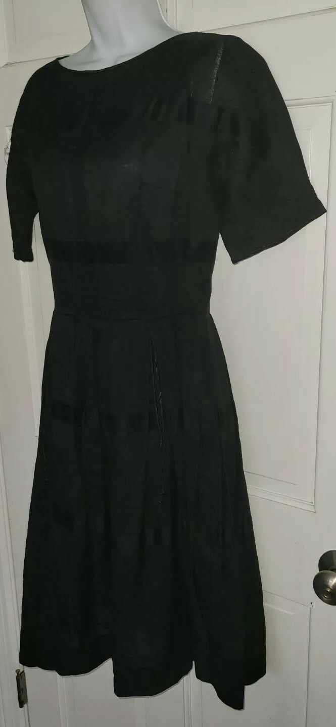 L&rsquo;AIGLON Black Linen Full pleated pocket Skirt Dress S Vintage 60s