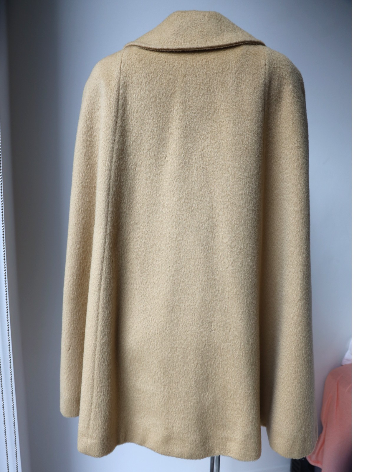 Vintage Pendleton Ladies Cape Coat Virgin Wool Tan – 1960s – Size 12 – Large