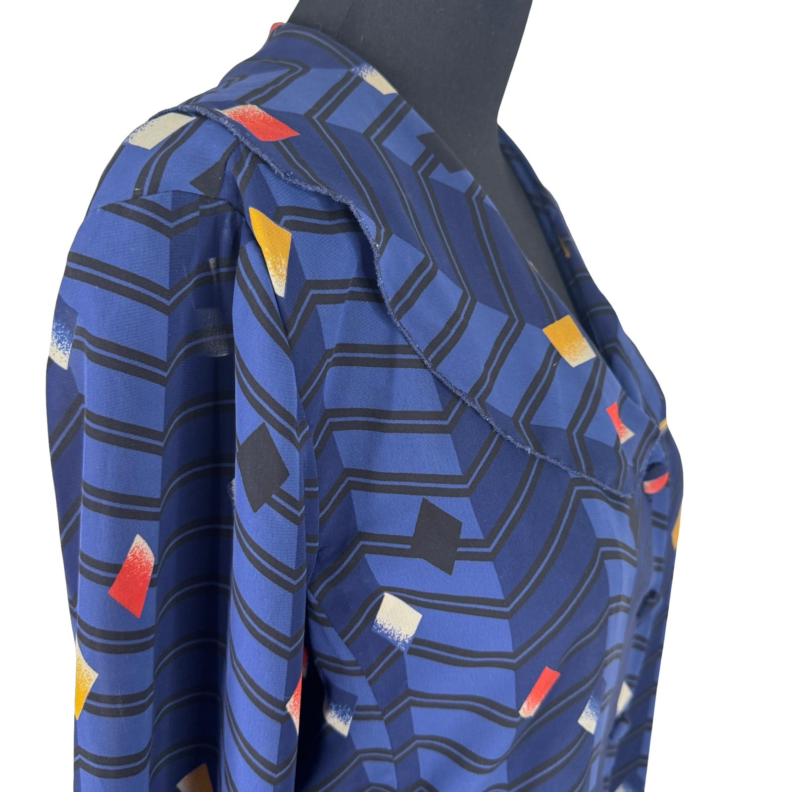 Vintage 80s Geometric Optical Illusion Tunic Blouse Sheer Chiffon Side Slits Top
