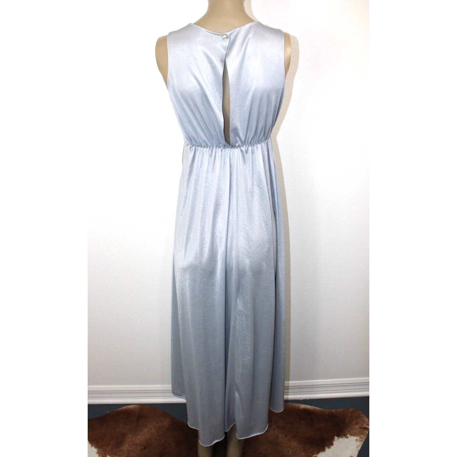 Nightgown Size S Vintage 70’s Silver Gray Satin Silky Long Full Flowy Women&rsquo;s