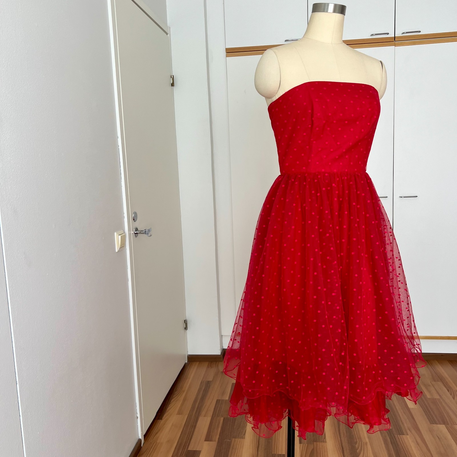 1980s VERA Mont Red Strapless Party Dress Polka Dot Tiered Midi Cocktail Prom