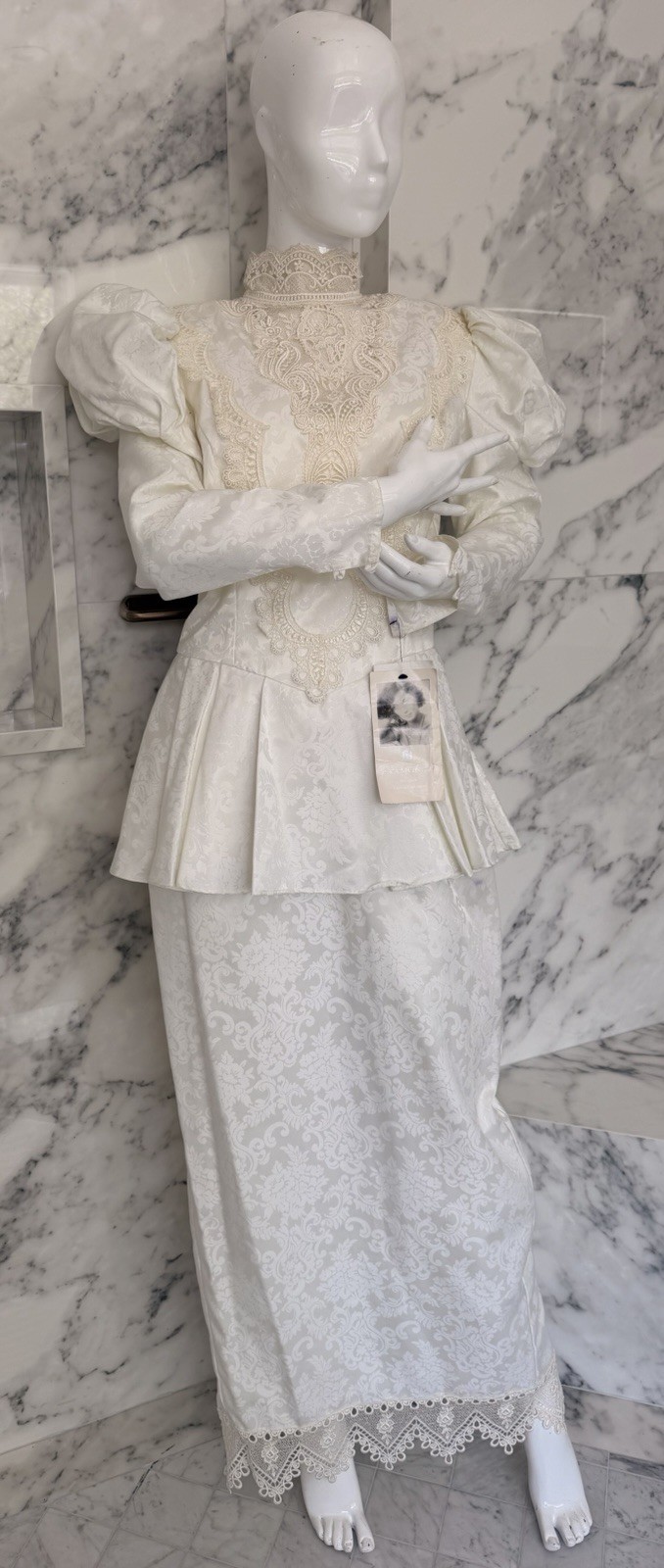 Vintage 1980s Jessica McClintock Bridal Ivory Brocade Lace Peplum Wedding Dress