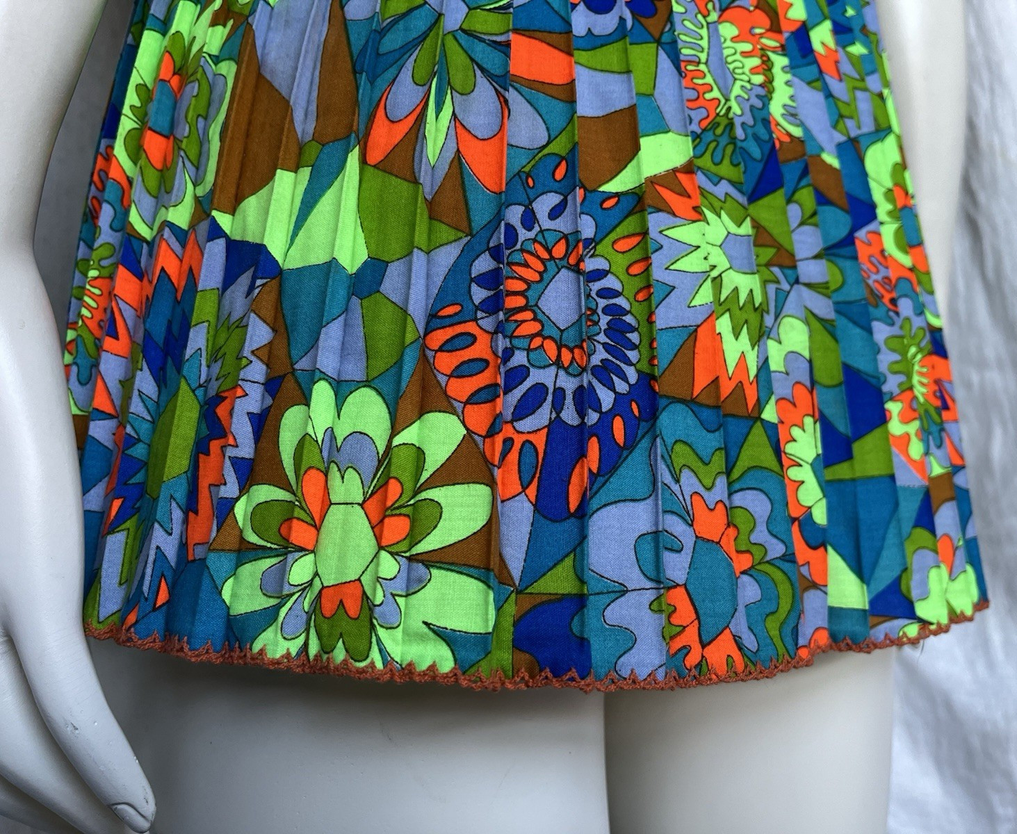 Vintage 60s Mod Go-Go Tank Top Blouse Pleats Retro Floral Summer Beach Resort S