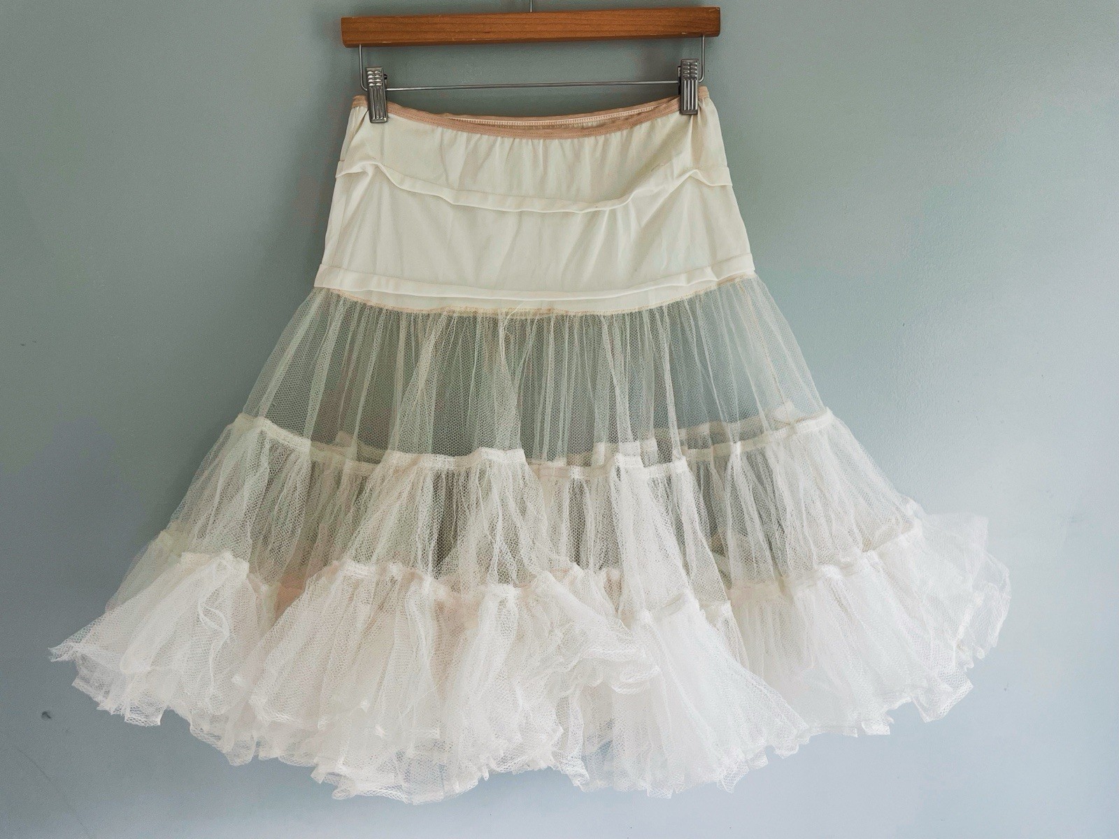 Vintage Penney’s White Crinoline Petticoat Slip Teen 14 Ruffled Mesh Full Skirt