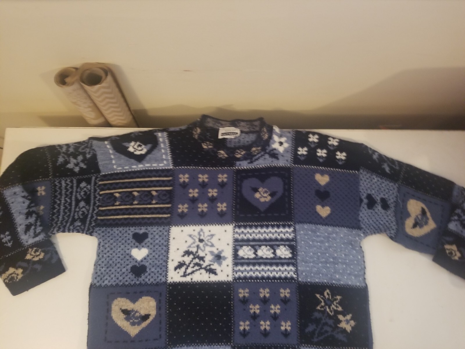Vintage Adele Sweater Large Knitwear Blue Hearts Flowers MadeInUSA 46&Prime;B/27&Prime;L EUC