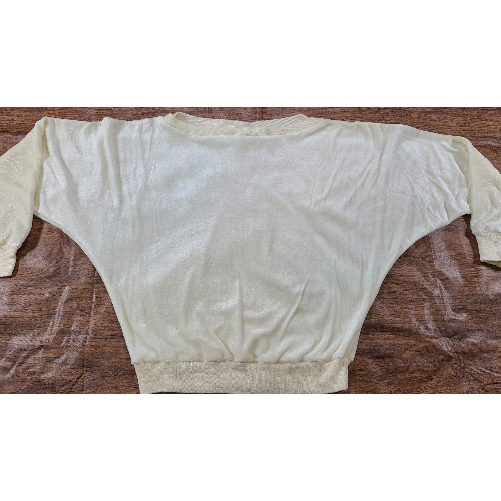 Vintage 70s Women&rsquo;s Velour Long Sleeve Top Crew Neck LG Dolman Sleeve Yellow