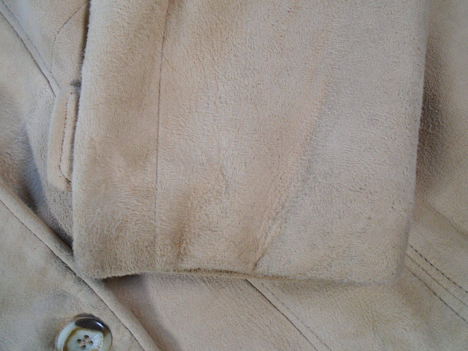 Leathers by New England Women&rsquo;s Jacket Vintage 19&Prime; x 25&Prime; Made in USA, Has Wear