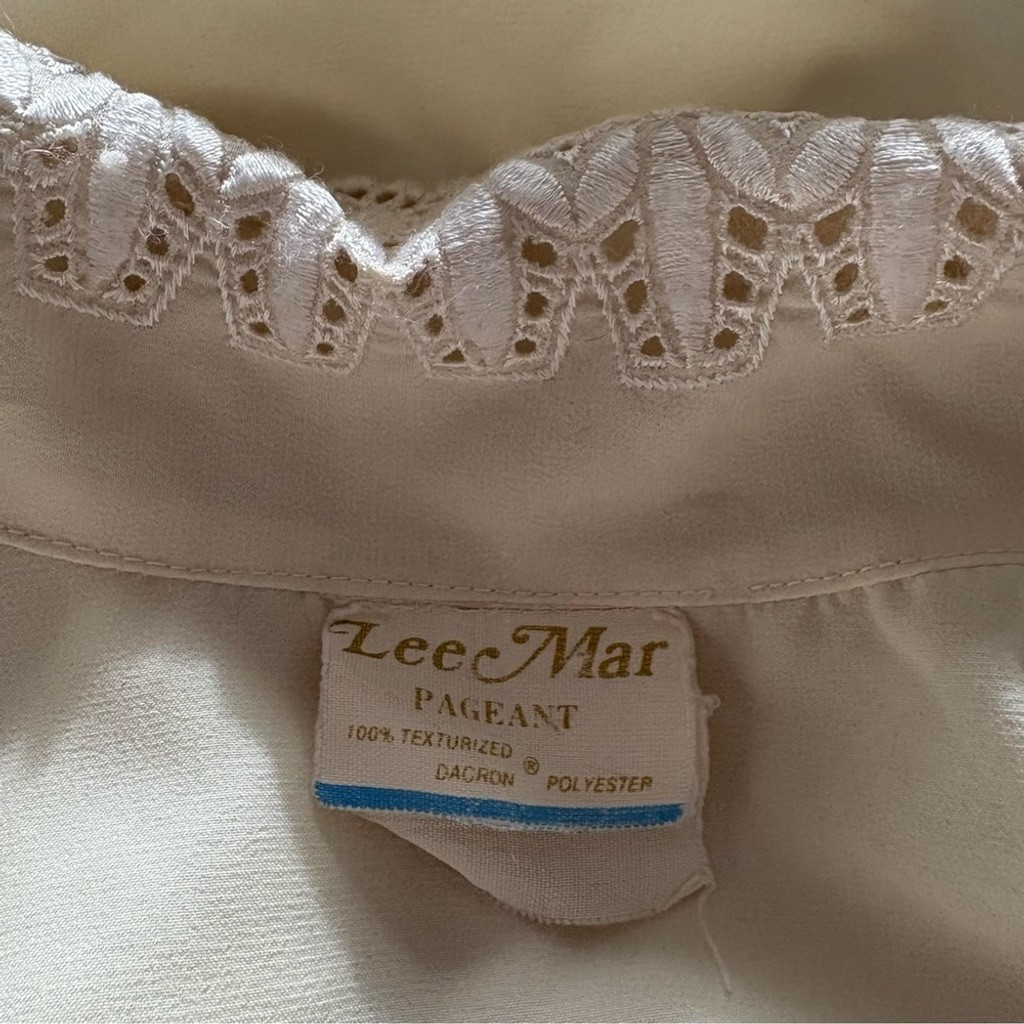 Vintage collared long sleeve eyelet blouse top cream cottage prairie regency
