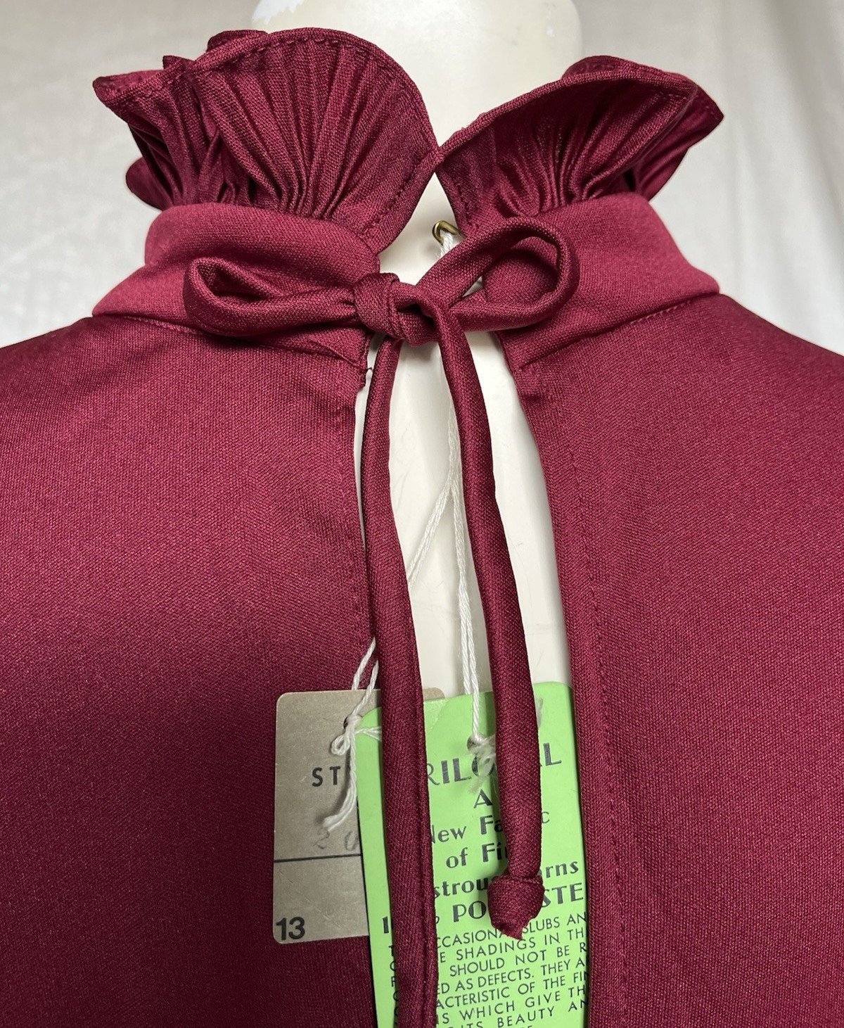 Vintage 1970s Capelet Cape Topper Ruffle Collar Pleated Gothic Vampy Evening Med
