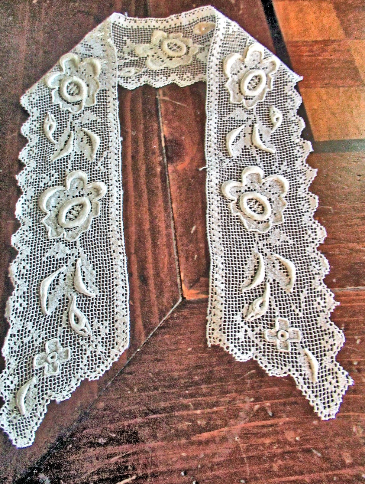 Vtg Lady&rsquo;s Dress Collar Handmade Lace & Embroidery 3-D Flowers