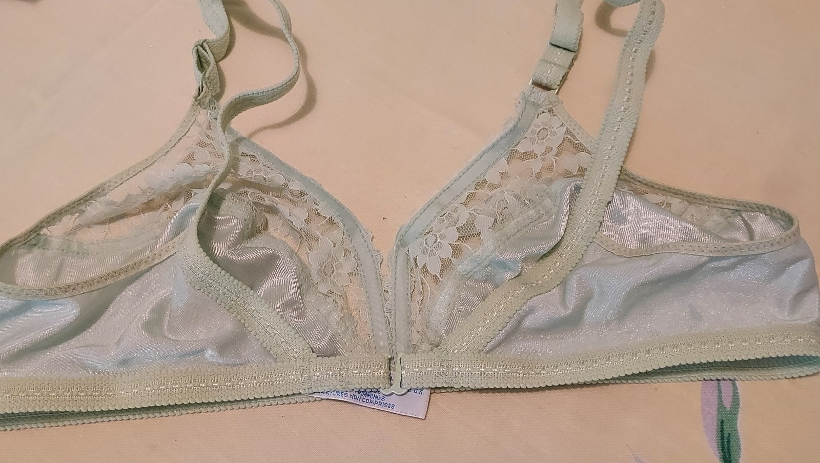 Vintage St. Michael Lace Bras White & Green 36B (2 Pair)