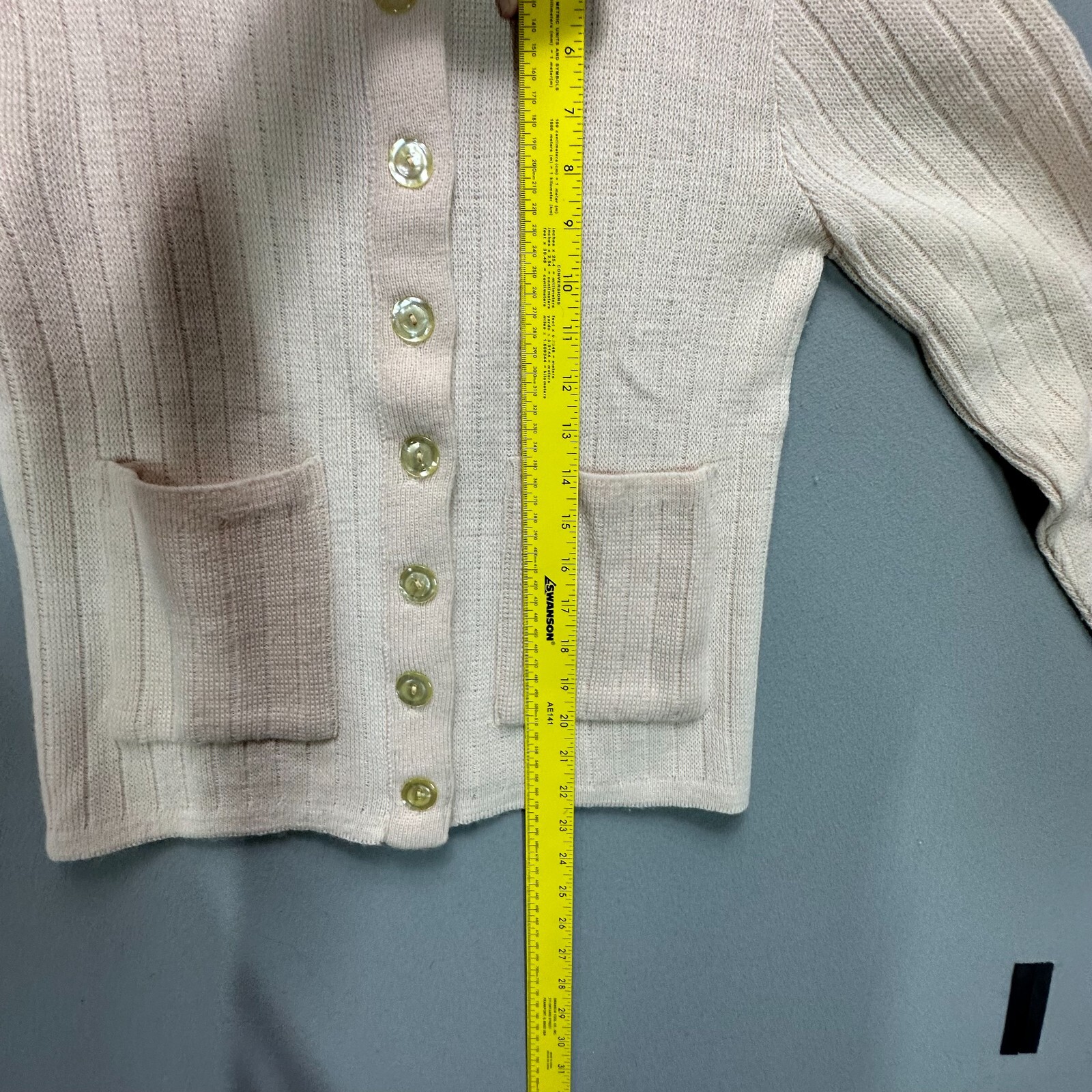 Vintage Solid Beige Oatmeal Cardigan Sweater S/M Montgomery Ward 70s Pockets