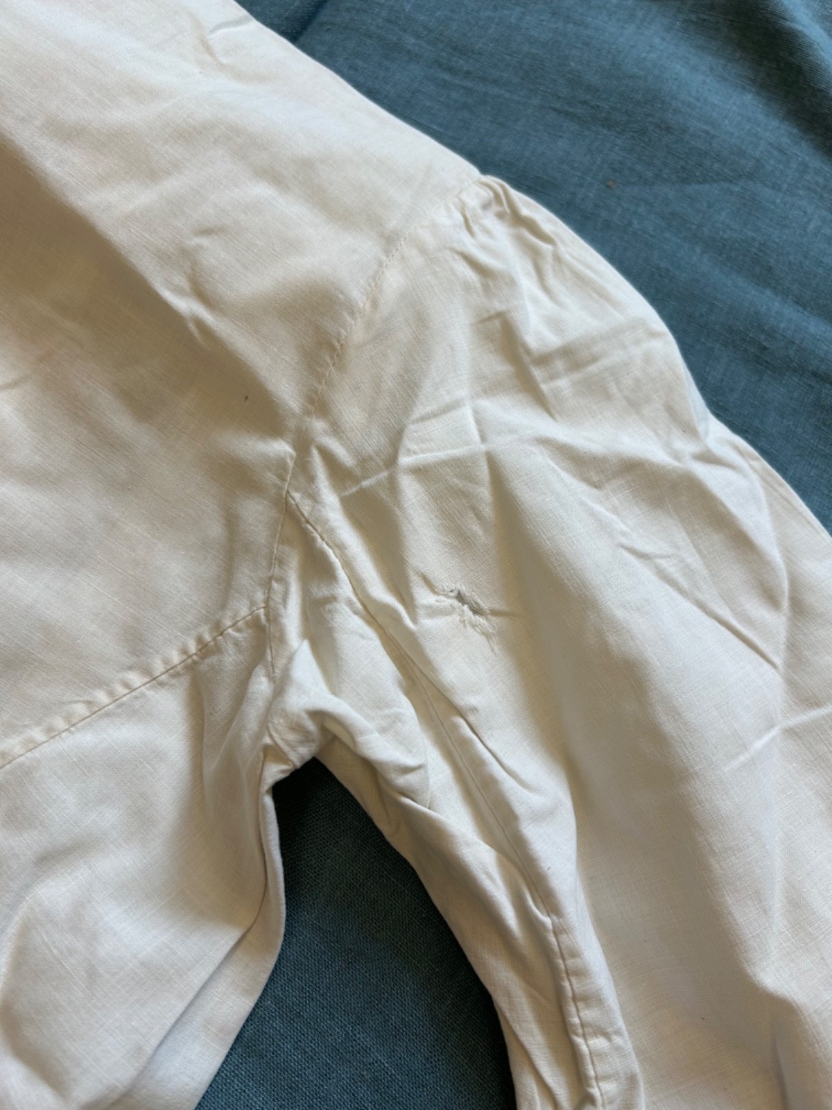Late 19th-Early 20th Century Women&rsquo;s Blouse Machine Embroidery and Pleats