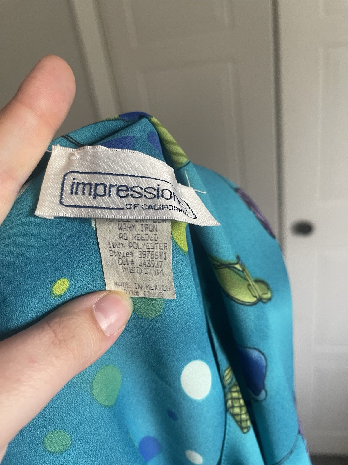 1990s/2000s Impressions Medium Reversible Dress Shoes and purses vs Polkadots