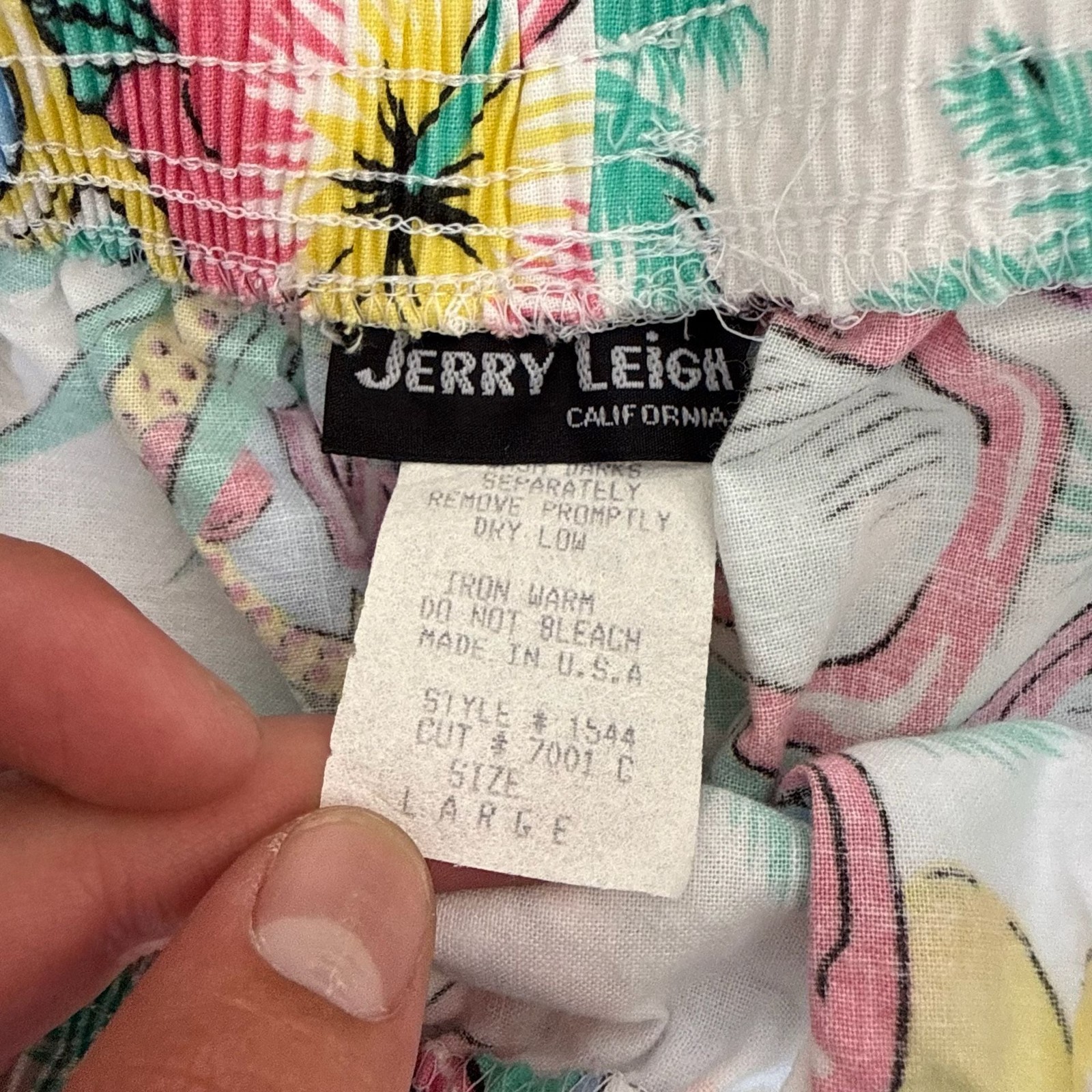 Vintage 80’s/90s Beach Multicolor Jerry Leigh Shorts Large