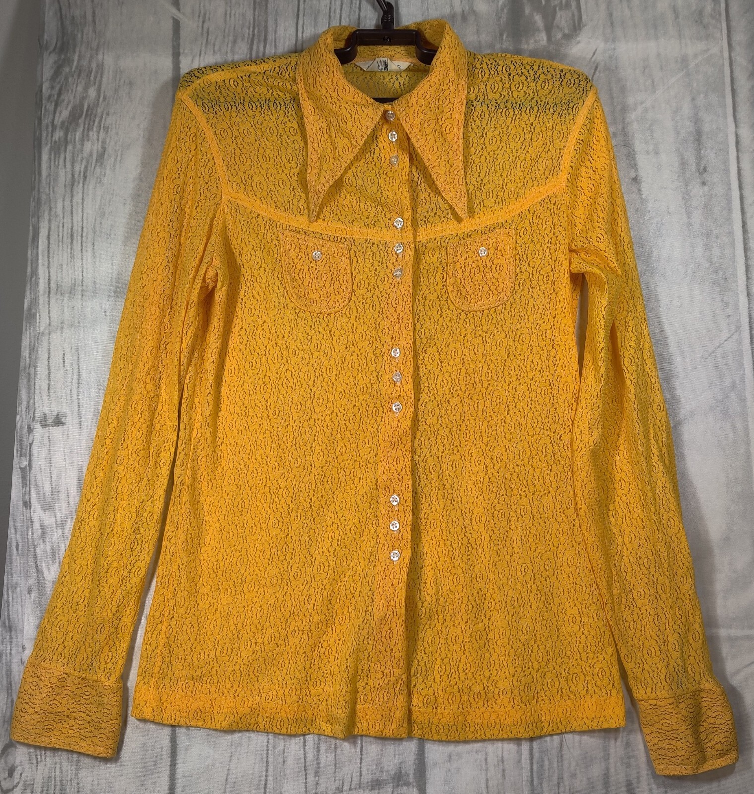 miss holly goldenrod blouse size 39 17.5×24 70&rsquo;s Mod Go-Go Nylon Vintage