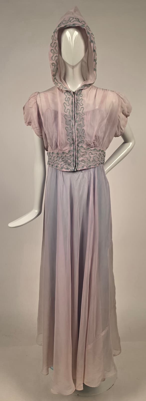 1940’S LIGHT BLUE LINE PALE PINK GAUZE DRESS W MATCHING HOODED JACKET W SOUTACHE