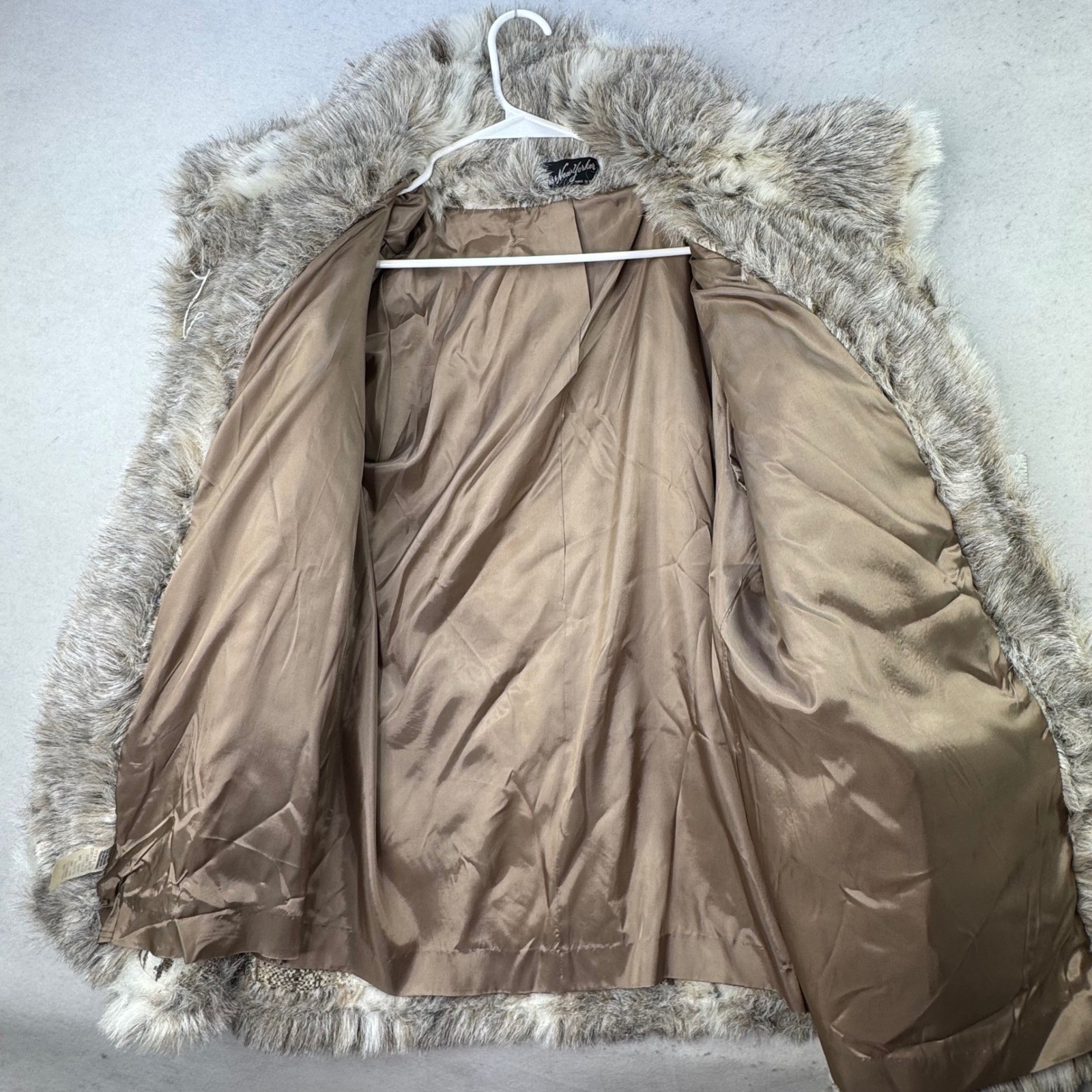 Miss New Yorker Faux Fur Coat Women Medium Gray Vintage Faux Lynx Mob Wife Luxe