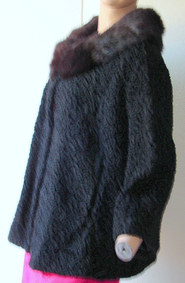 Vintage Black CURLY LAMB JACKET w/ MINK COLLAR Size M/L Bust 40&Prime; dd