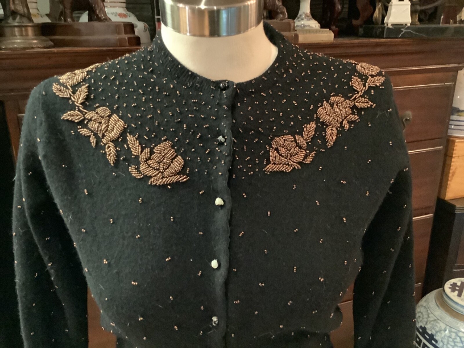 RARE VINTAGE AUTHENTIC MILES SWEATERS 70% LAMBS WOOL BLACK BEADED SWEATER NR