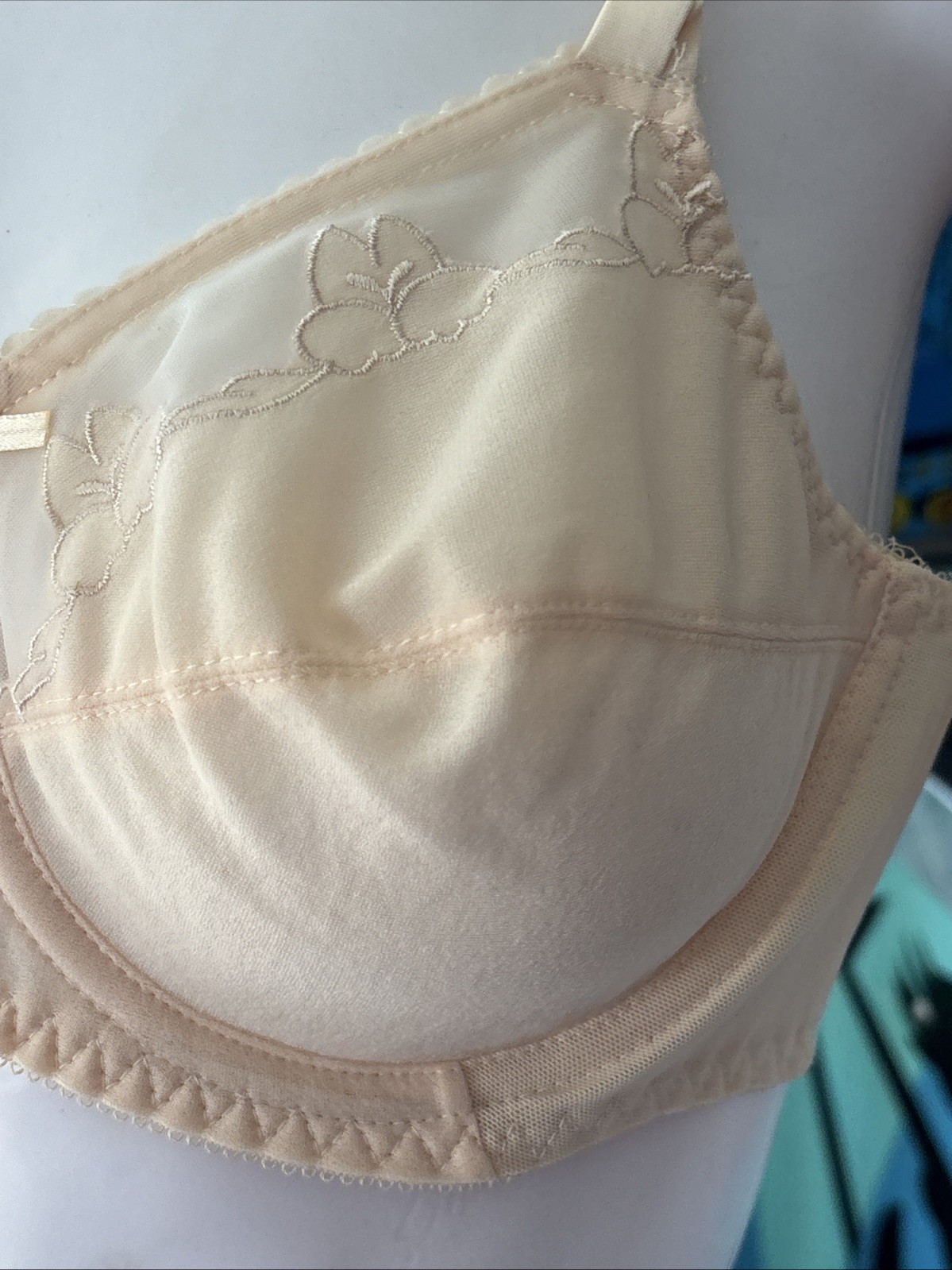 VTG Lingerie Bra BALI Union Made USA 36B Ivory Everyday Underwire EUC