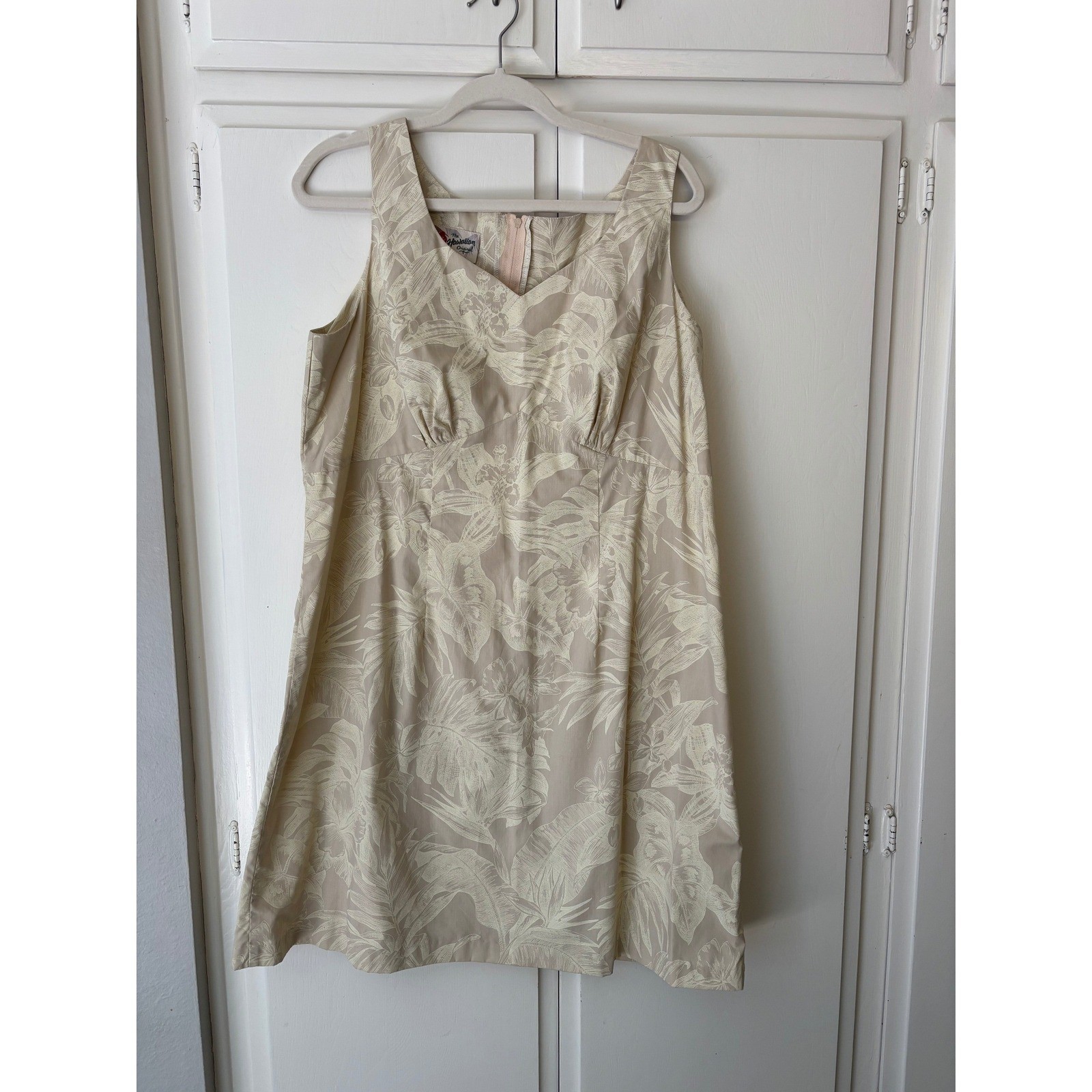 The Hawaiian Original Vintage Tropical Floral Shift Dress Beige Cream V-Neck