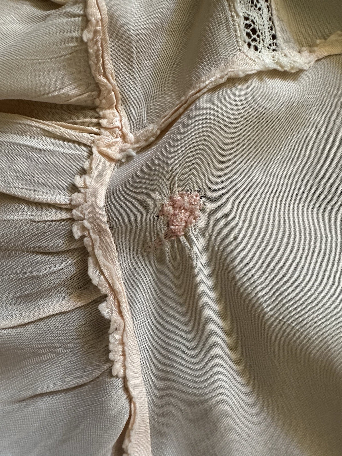 1930s Rayon Satin Bed Jacket Champagne Peach Lace Bow Tie Front Boudoir Top VTG