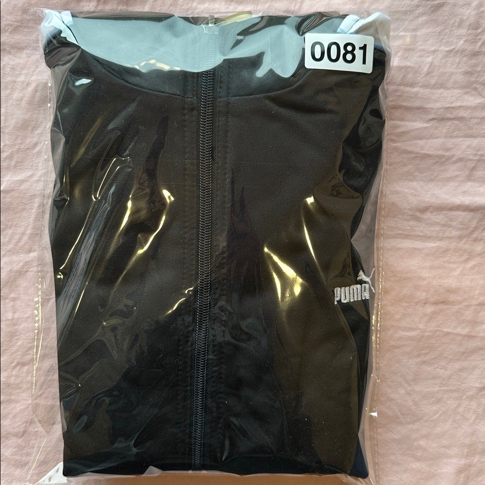 Vintage Puma Zip-Up Jacket With Pockets – size small
