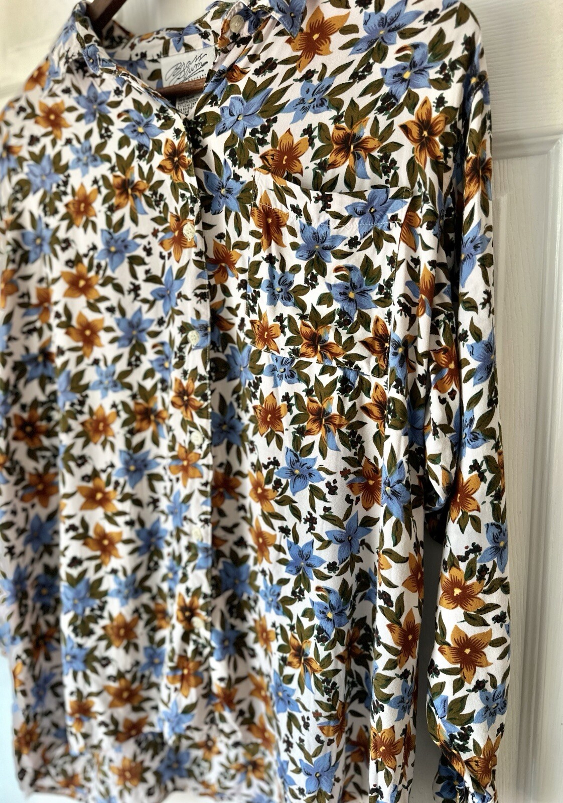 Vintage 90’s Nordstrom BRASS PLUM Floral Button Up Blouse Women’s Medium Rayon
