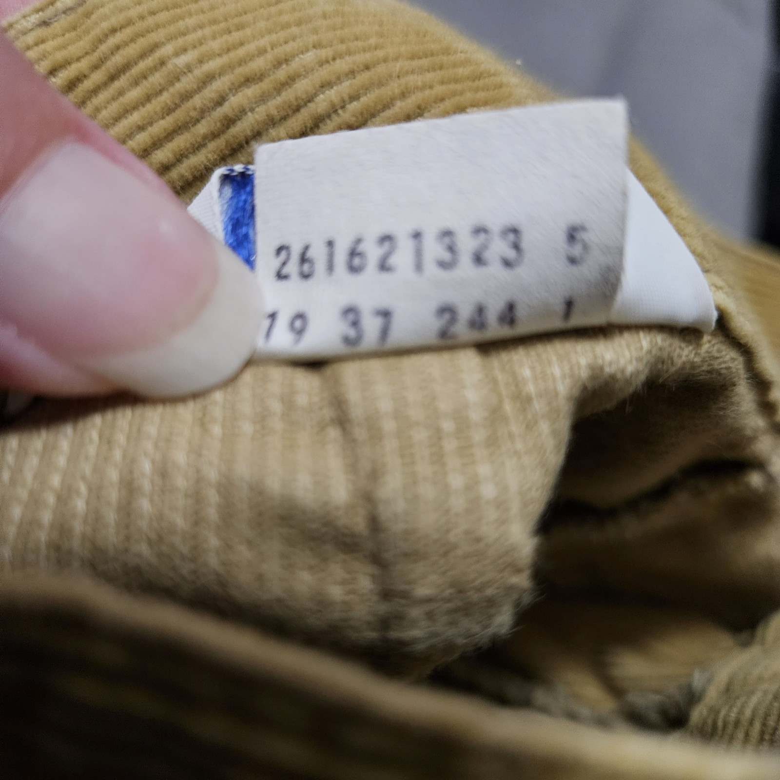 Vintage 70’s Levis Flared Corduroy Pants Womens Size 5 Measures 23×32