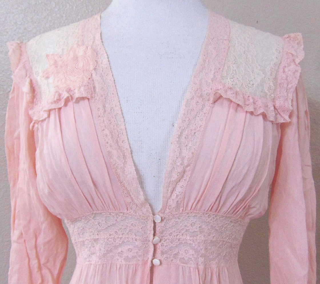 Vtg 1920-30s Pink Crepe Georgette & Lace Peignoir Dressing Gown Robe w/Train