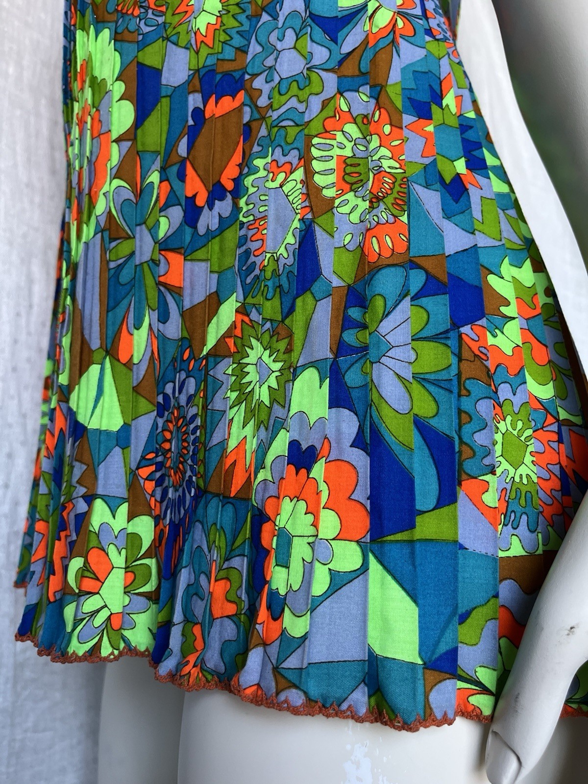 Vintage 60s Mod Go-Go Tank Top Blouse Pleats Retro Floral Summer Beach Resort S