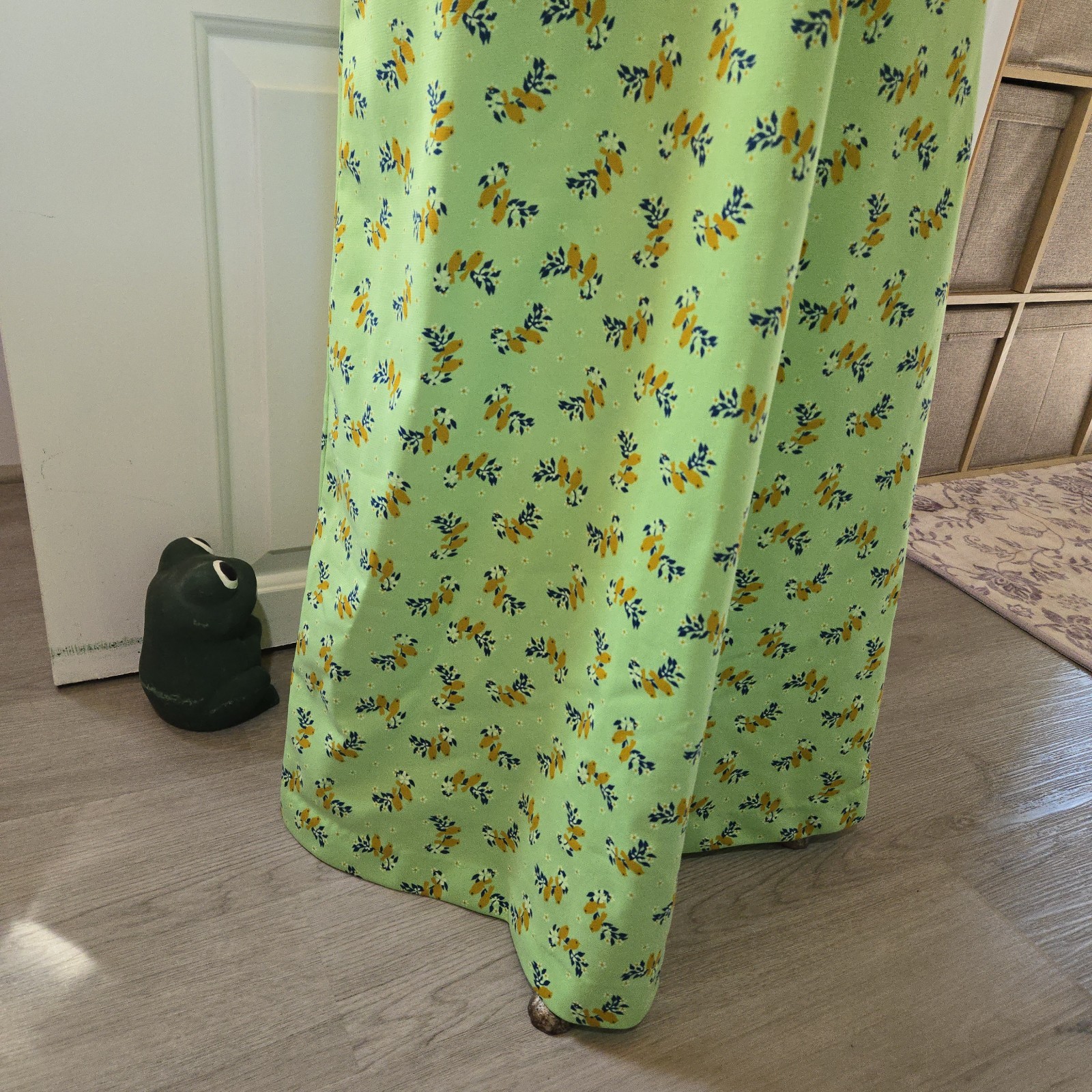 Vintage 70s Floral Bird Collared Maxi Dress, SIZE M, See Description