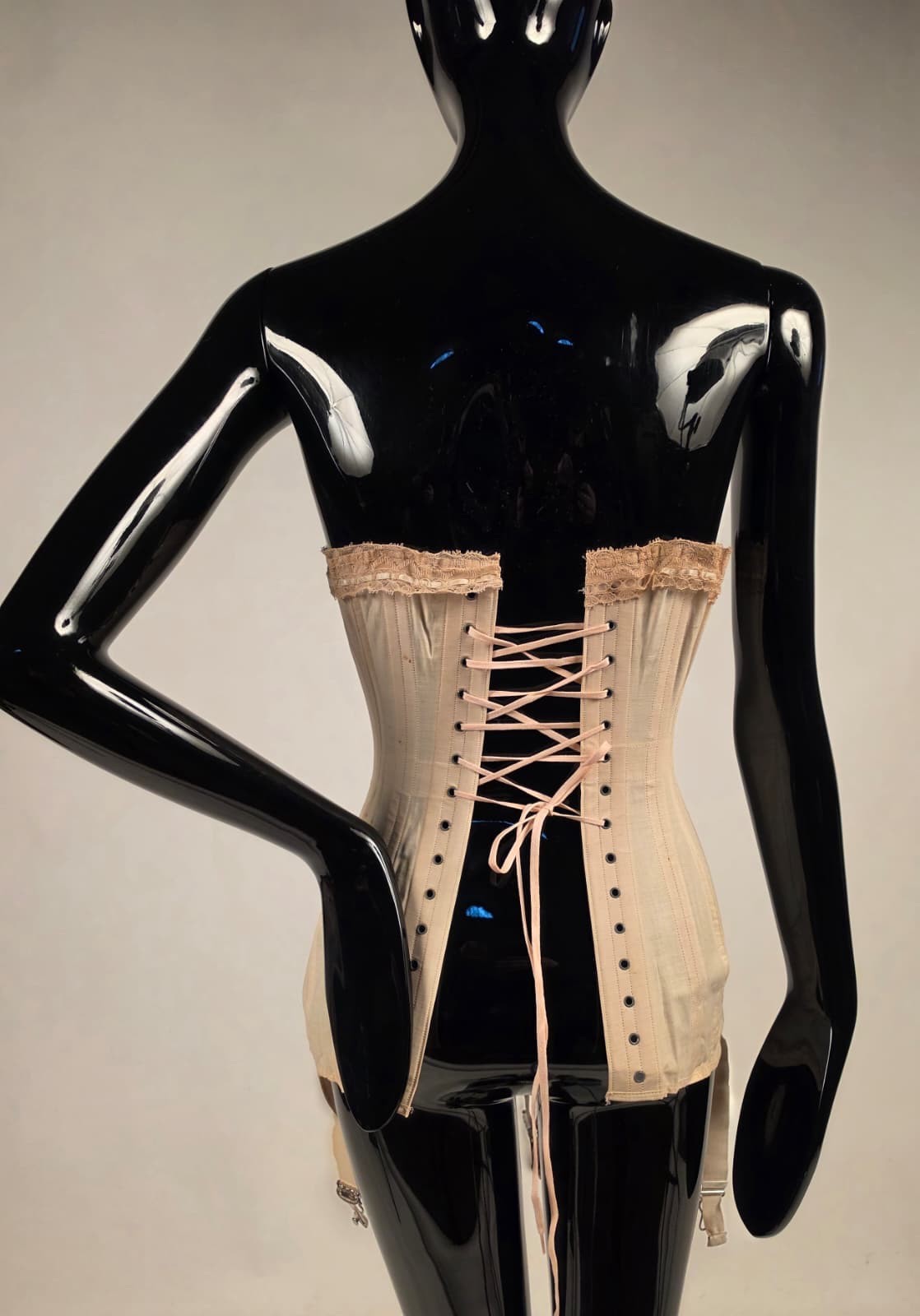 EDWARDIAN TALL CORSET W ORNATE GARTERS + LACE TRIMMED TOP