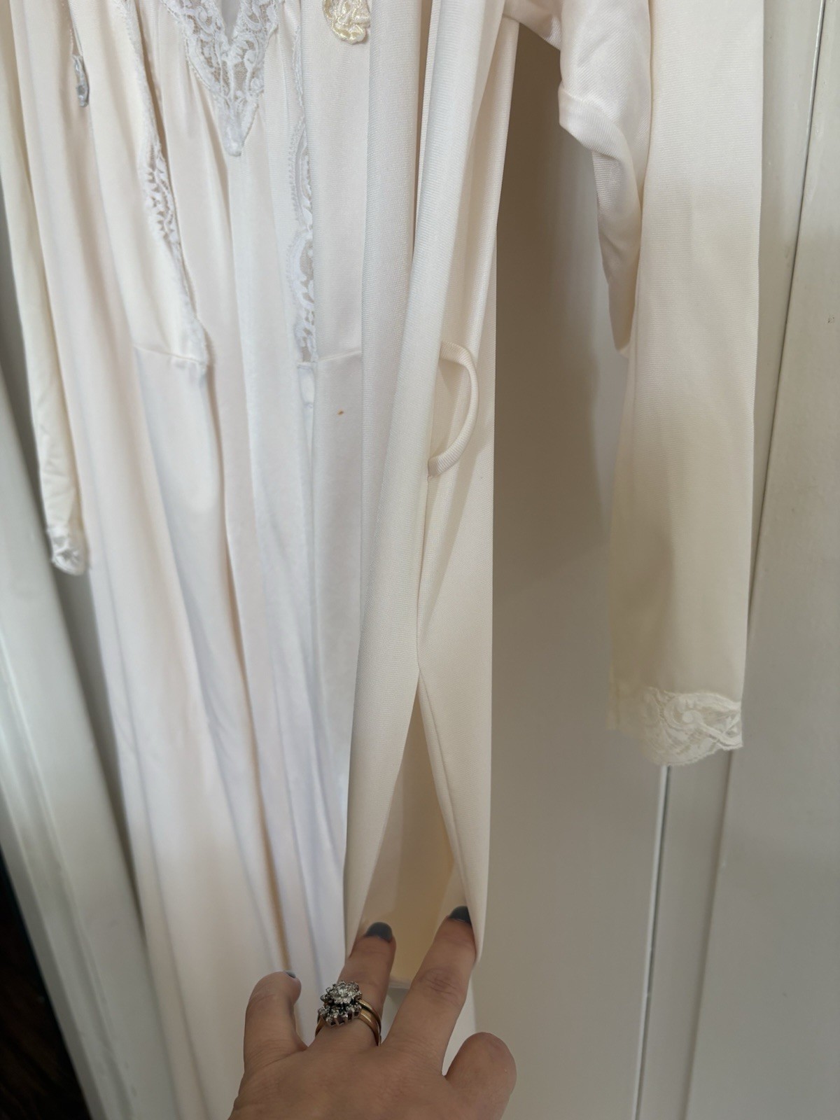 VTG Shadowline Peignoir Set Negligee Lace Light Blush Small Med 2 Pc Gown Robe