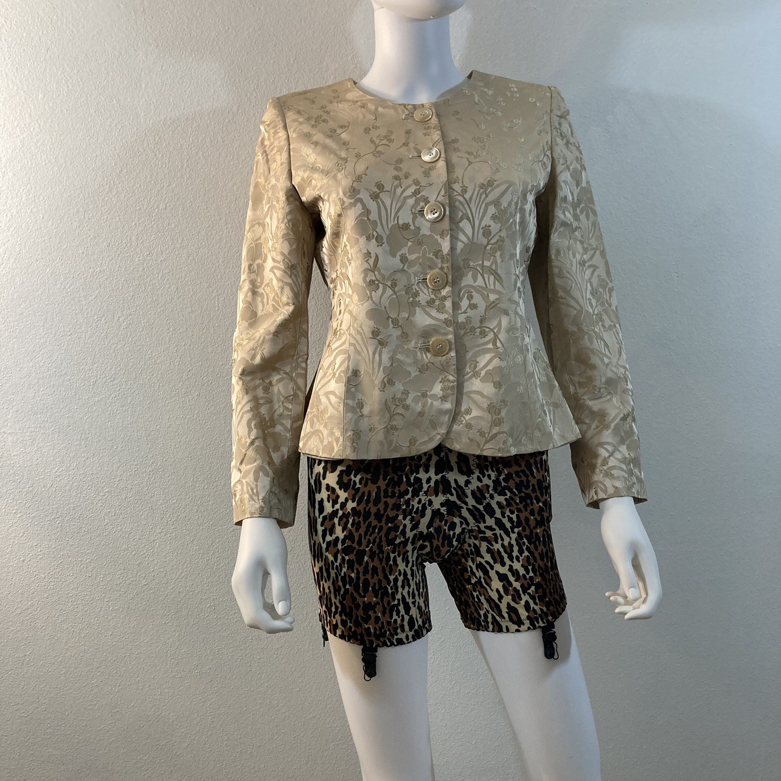 Valentino Brocade Blazer, Lady Jacket, Miss V, Size 10