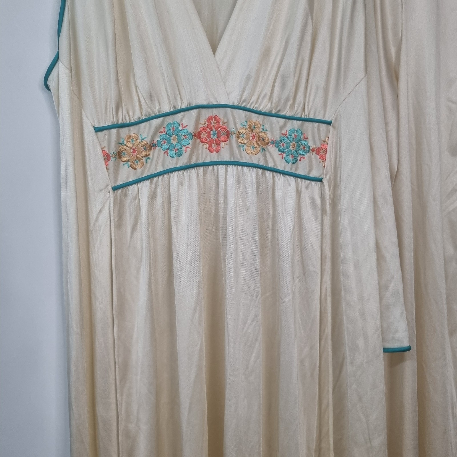 VTG Set 2 Peice Montgomery Ward Pegnoir Long Nightgown Robe Boho Antron Nylon L