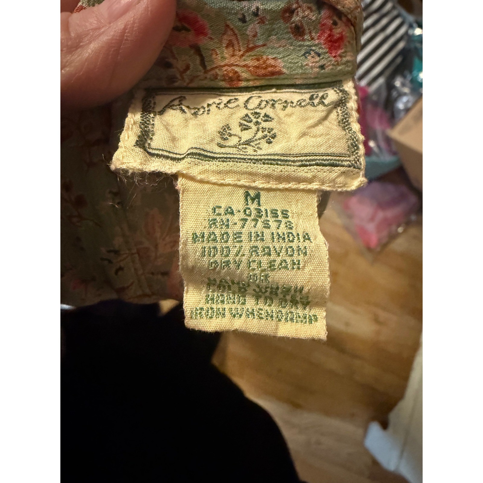 April Cornell Cottagecore Vintage Mini Floral Blouse Diamond Button M