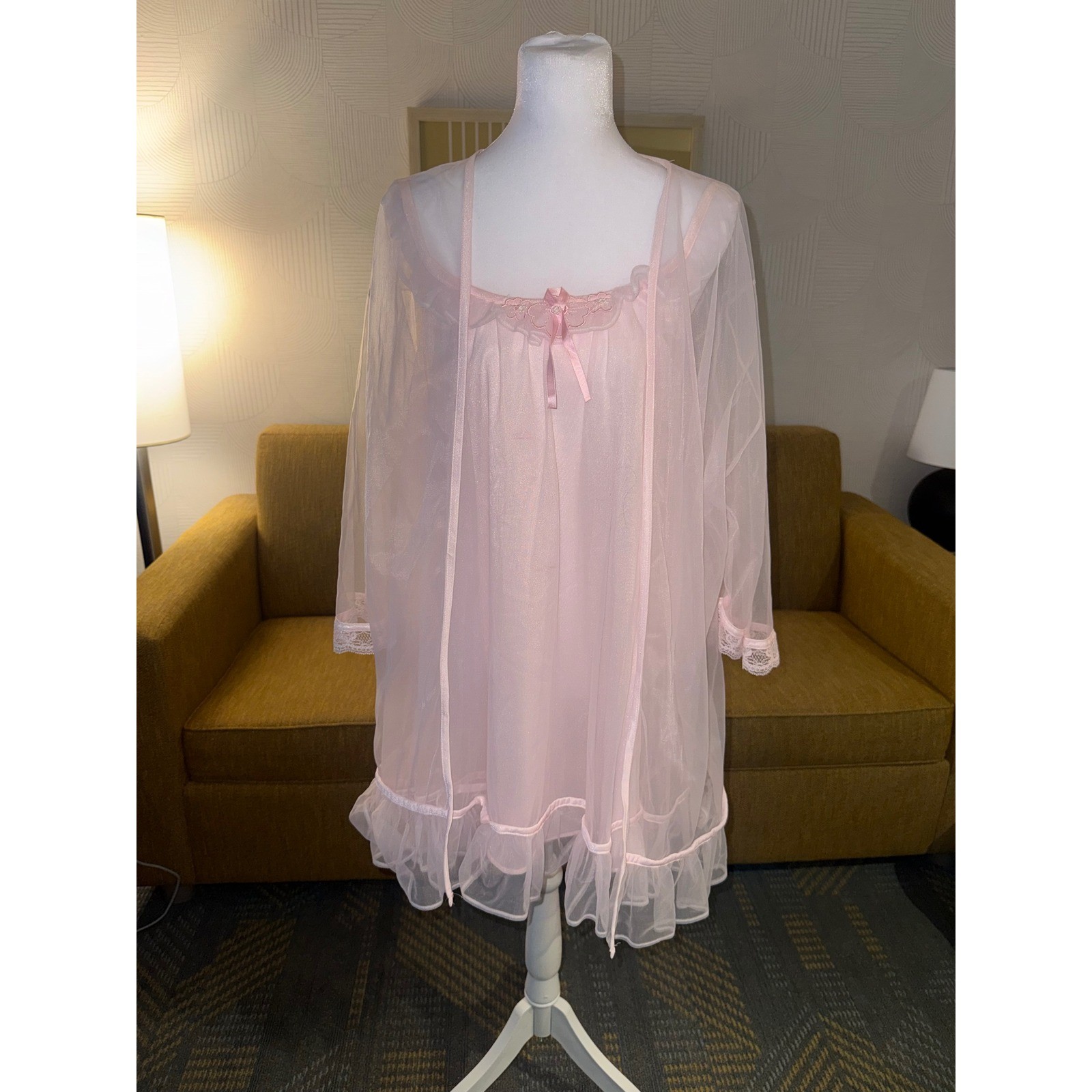 Vintage Pink Sheer Babydoll Nightgown and Robe Set Floral Pearl Accents Lingerie