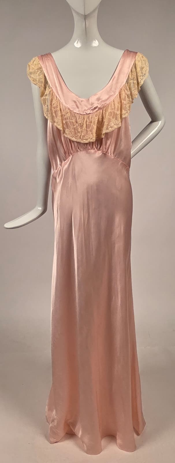LUX + LONG 1930’S PINK SATIN SLIP DRESS W IVORY RUFFLE LACE TOP