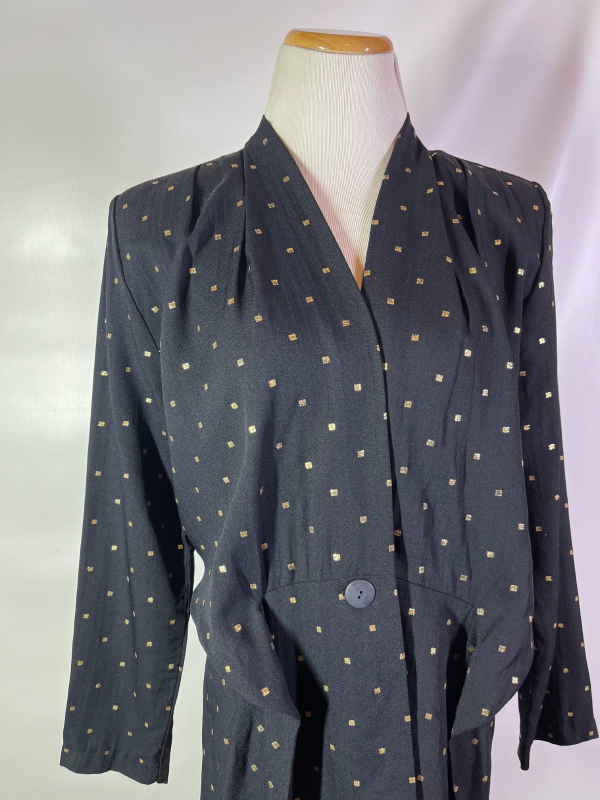 Vintage Essay Size 6 Light Blazer Jacket Black Gold Tie Waist 80s or early 90s