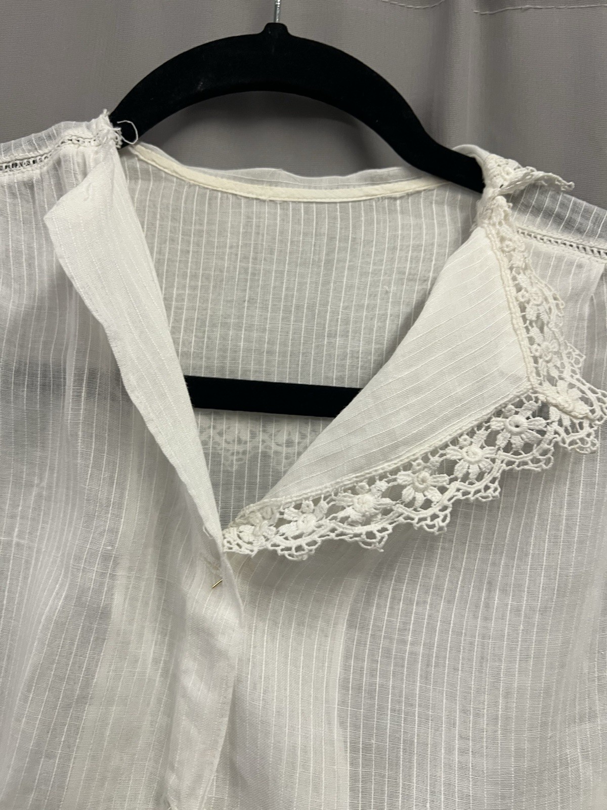 1910’s White Cotton & Lace blouse