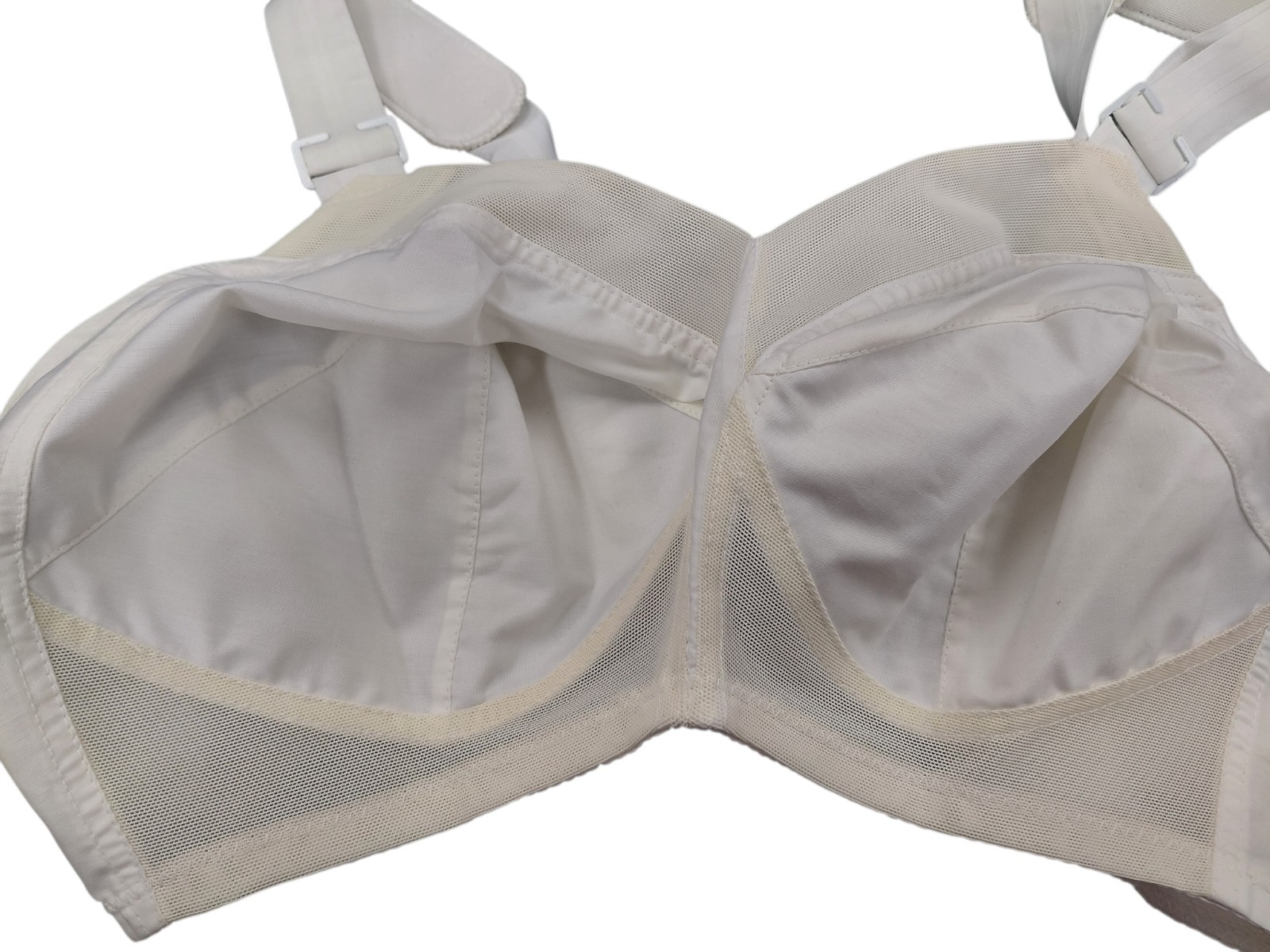 Vintage Exquisite Form Full Figure Bra