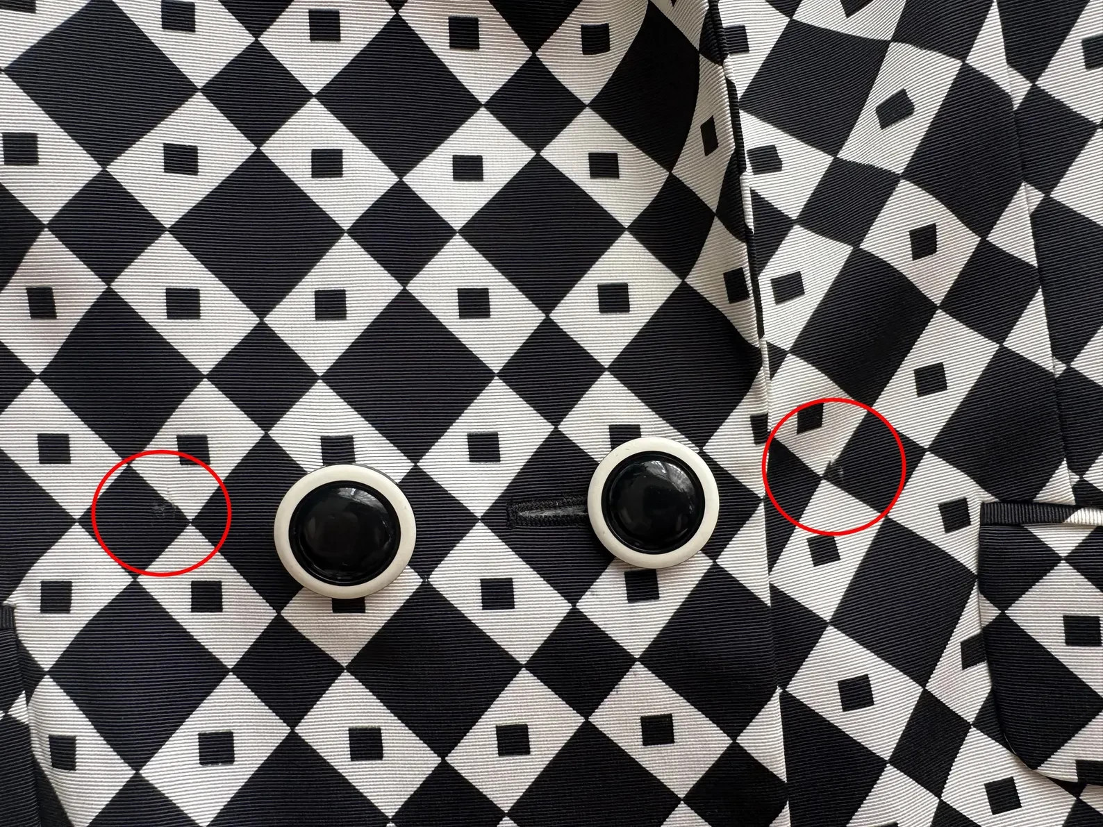 Antonette 1980s Black White Geometric Op-Art Print Faille Vintage Blazer Jacket