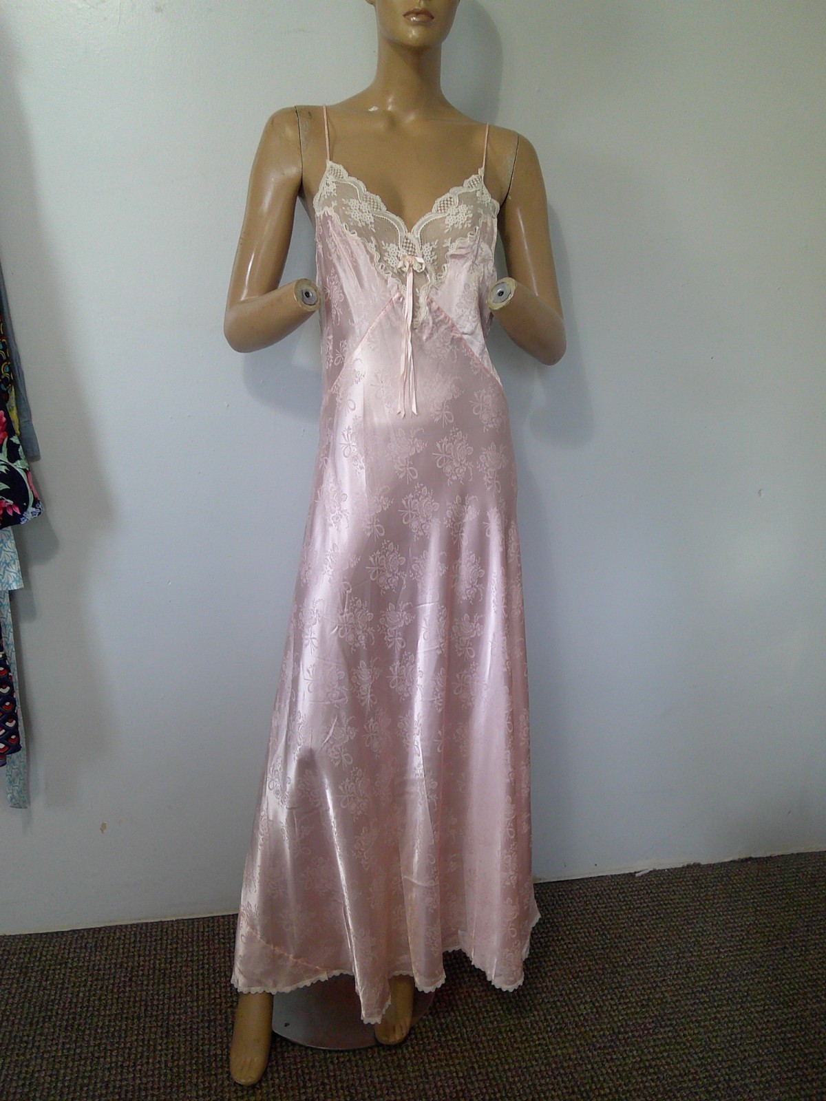 Vtg CHRISTIAN DIOR Pink Satin Jacquard & Lace Bias Cut Sexy Long Nightgown M MWT