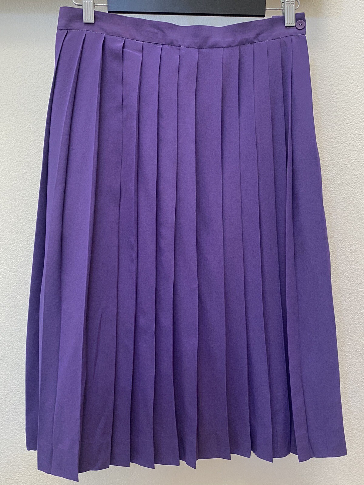 GUCCI Vintage 80s Silk Pleated Skirt Monogrammed Lining Made In Italy Size 42
