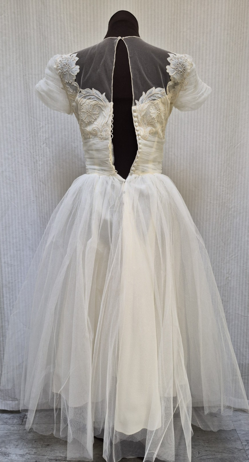 Vintage 1940/50s Ivory Tulle Netting Dress by SMARTWEAR EMMA LANGE – Size XS/S